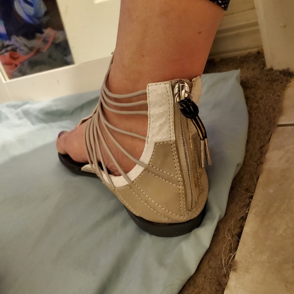 LAMB gladiator sandals, 10, excellent condition - Picture 2 of 3